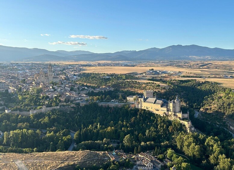 Picture 16 for Activity Segovia: Hot-air balloon ride with cava toast & picnic