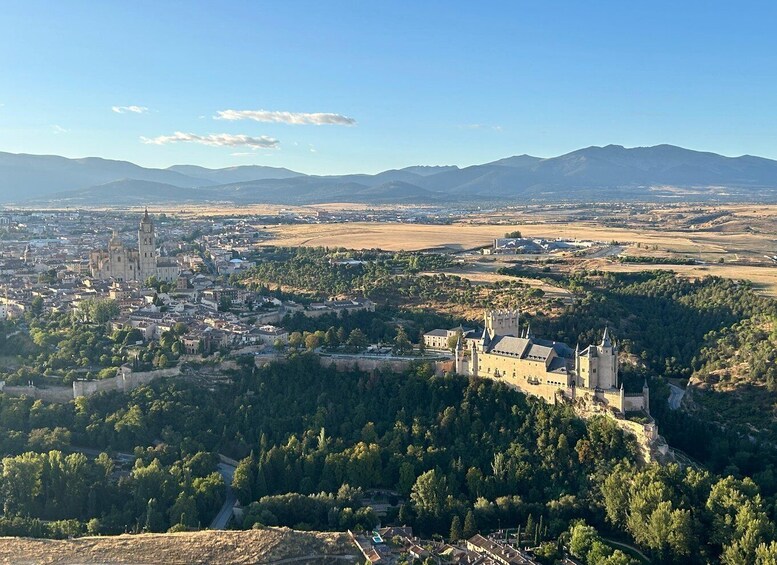 Picture 16 for Activity Segovia: Hot-air balloon ride with cava toast & picnic