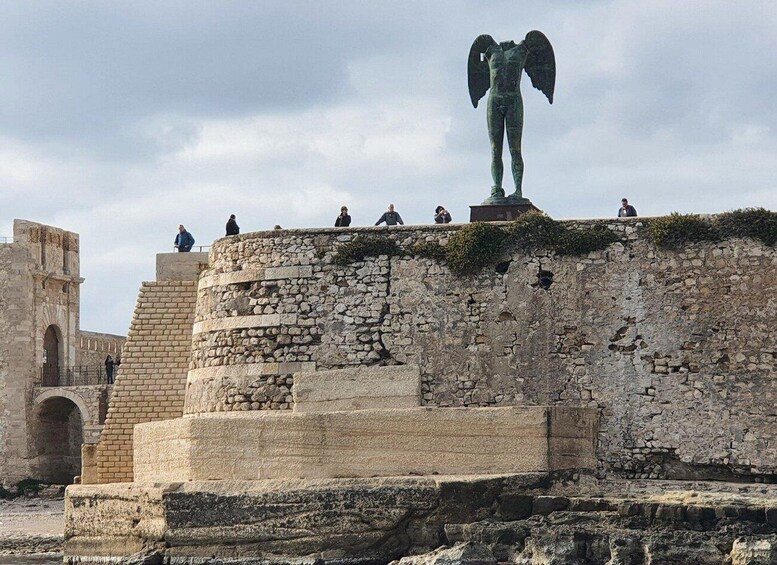 Picture 2 for Activity Syracuse: Ortigia Island and Sea Caves Boat Tour