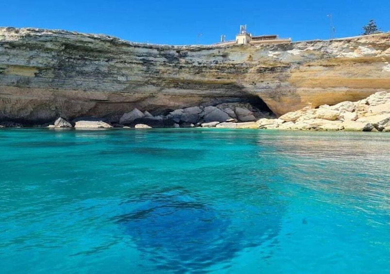 Picture 13 for Activity Syracuse: Ortigia Island and Sea Caves Boat Tour
