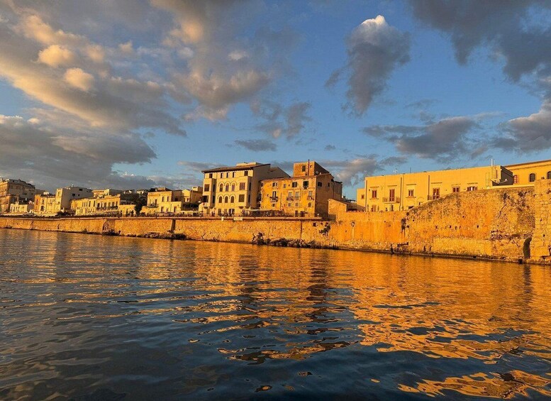 Picture 1 for Activity Syracuse: Ortigia Island and Sea Caves Boat Tour