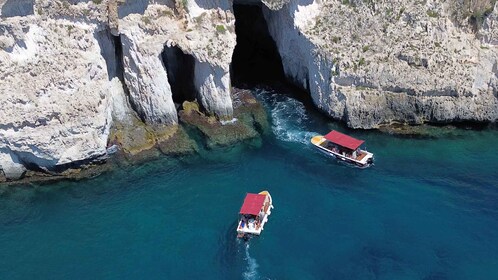 Syracuse: Ortigia Island and Sea Caves Boat Tour