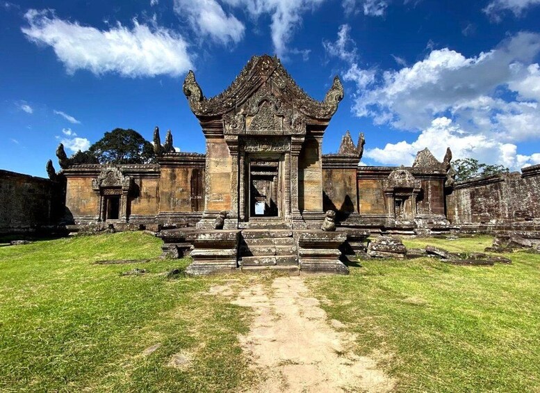 Private Preah Vihear Temple Tour