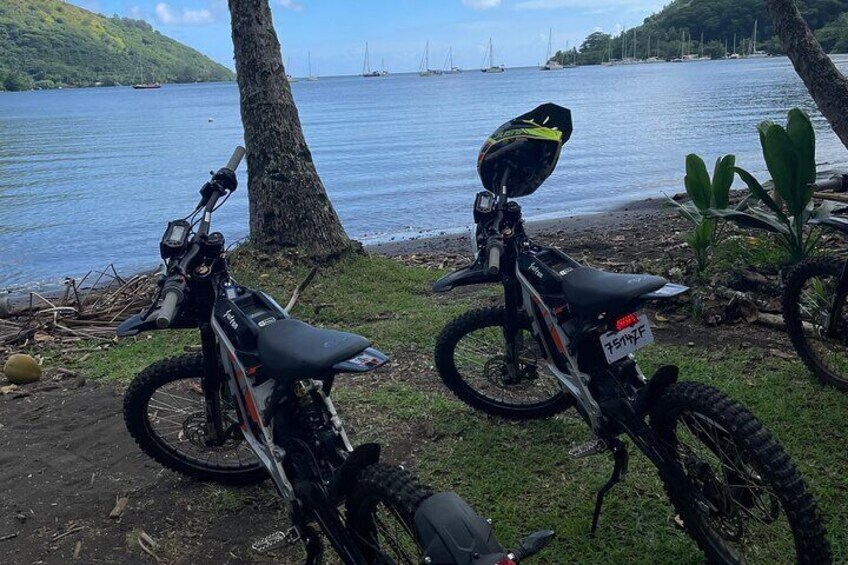 Unique excursion to Moorea on a 100% electric motorbike