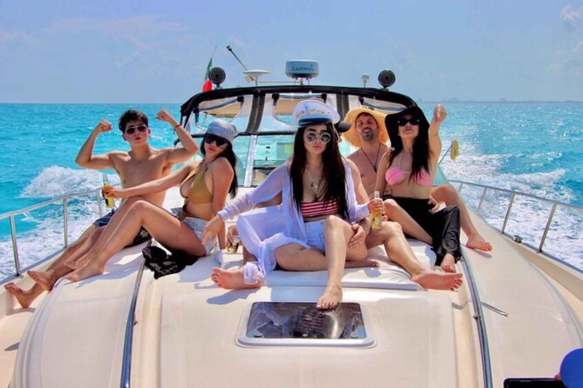 Picture 3 for Activity Private yacht in Cancun for maximun 15 people