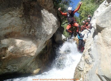 Private Gruppe Wildes Canyoning in der Sierra de las Nieves, Málaga