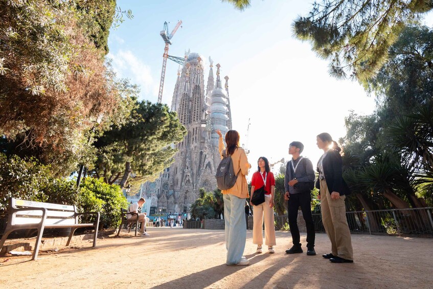 Picture 1 for Activity Barcelona: Sagrada Família and Gaudí Houses Tour