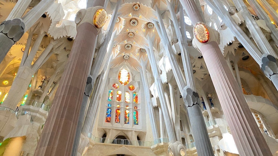 Picture 2 for Activity Barcelona: Sagrada Família and Gaudí Houses Tour