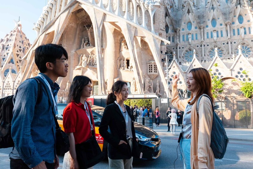 Picture 9 for Activity Barcelona: Sagrada Família and Gaudí Houses Tour