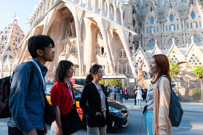 Picture 9 for Activity Barcelona: Sagrada Família and Gaudí Houses Tour
