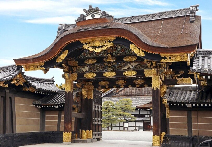 Picture 4 for Activity Golden Pavilion & Nijo Castle, 2 UNESCO World Heritage Tour