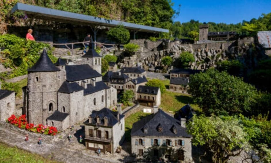 Le Petit Lourdes