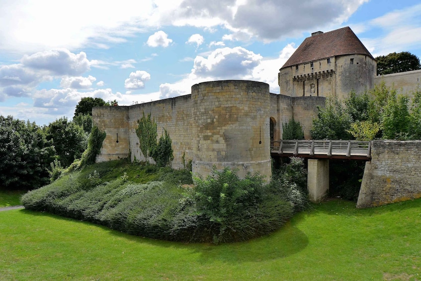 Picture 3 for Activity Caen: Private Guided Walking Tour