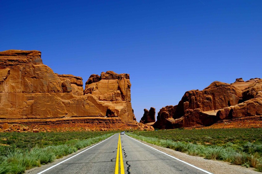 Picture 5 for Activity Arches, Canyonlands, Bryce & Zion: Driving Tour Bundle