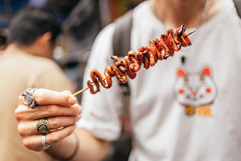 Picture 9 for Activity Manila: Street Food and Drinks Walking Tour with Tastings
