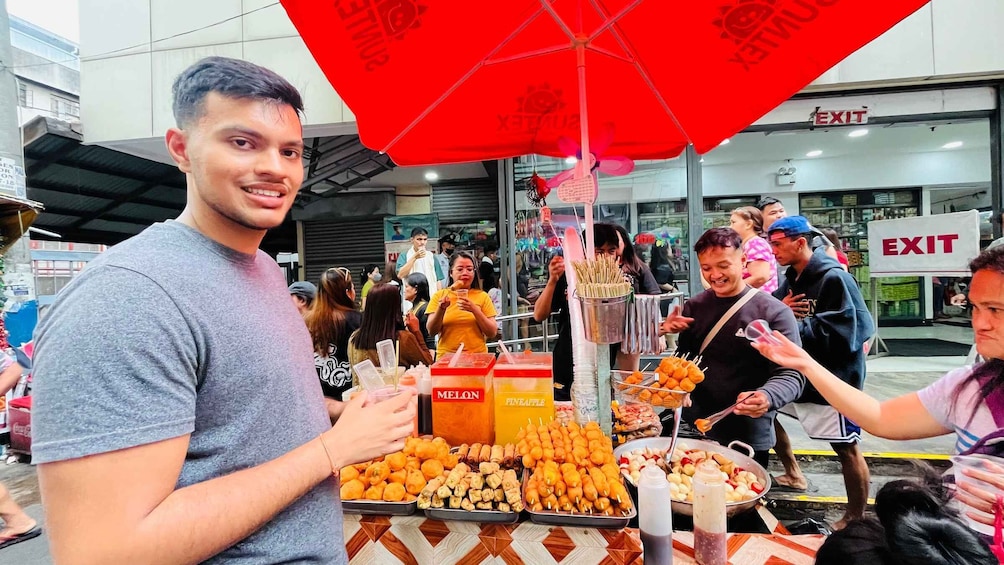 Manila Walking Street food and Drinks Tour Experience