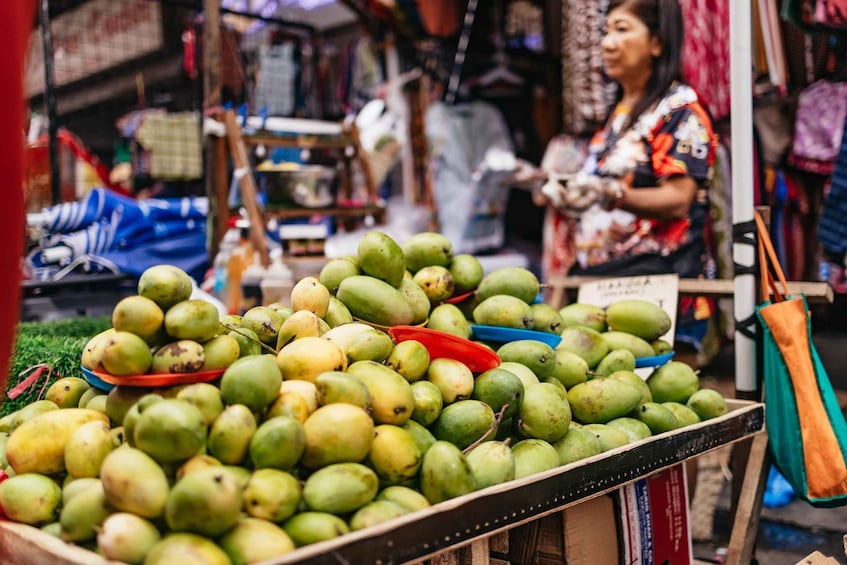 Picture 11 for Activity Manila: Street Food and Drinks Walking Tour with Tastings