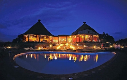 3 天马赛马拉之旅，加入野生动物观光，在 Sopa Luxury Lodge 度假