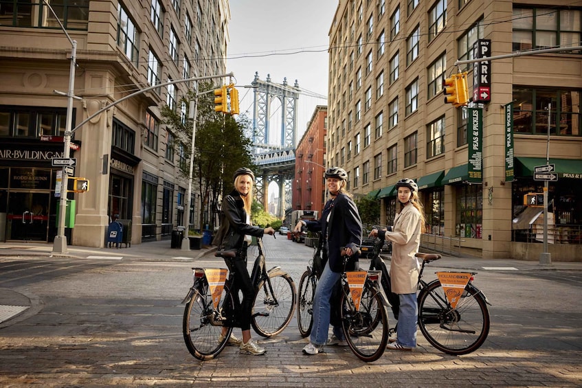 Picture 9 for Activity Downtown Bike Tour with Stylish Dutch Bikes!