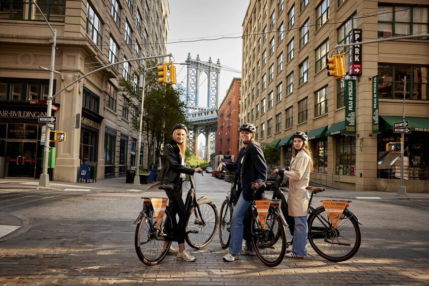 Picture 8 for Activity Downtown Bike Tour with Stylish Dutch Bikes!