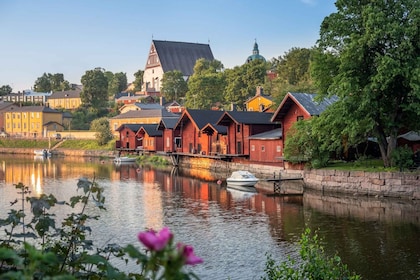 The Highlights of Helsinki and Porvoo Private Tour