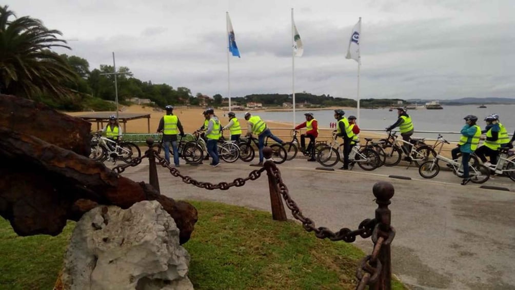 Picture 2 for Activity Santander: Guided Tour by Electric Bike