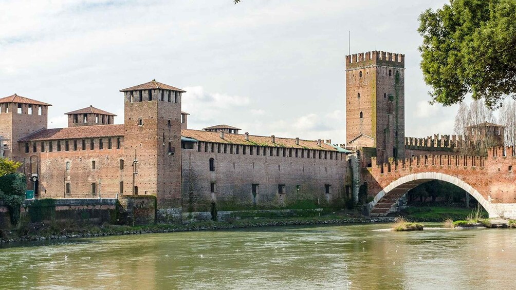 Picture 4 for Activity Verona Audioguide - TravelMate app for your smartphone