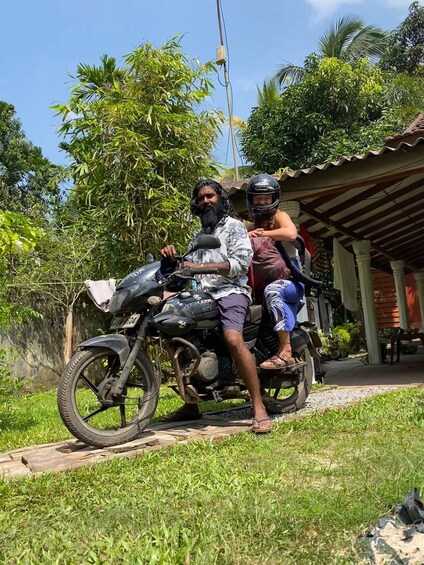 Sri Lanka / Bentota: Motorbike sightseeing tours