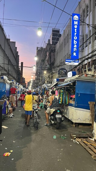 Picture 12 for Activity Tondo Manila Night Market with Local Guide