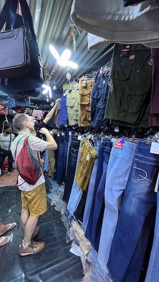 Picture 8 for Activity Tondo Manila Night Market with Local Guide