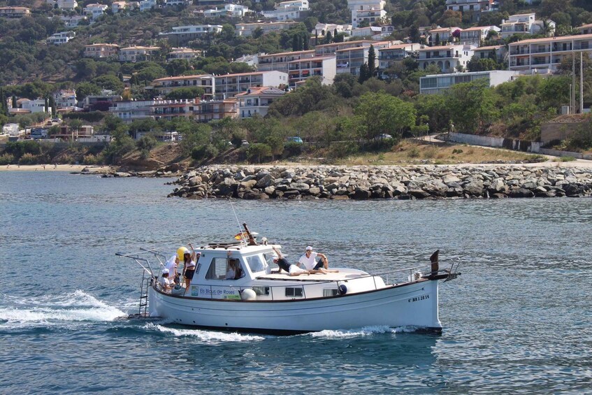 Picture 2 for Activity Roses: Private Cruise in the Natural Park of Cap de Creus