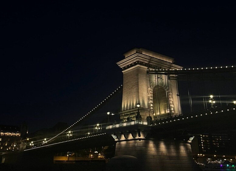 Picture 4 for Activity Budapest: Evening Sightseeing Cruise with Unlimited Prosecco