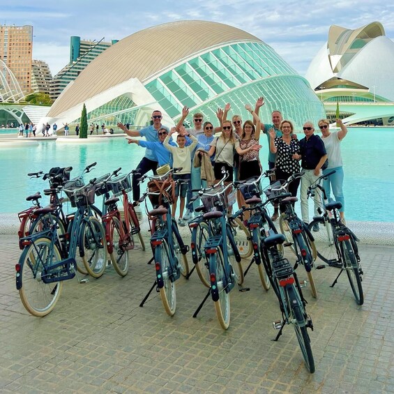 Picture 2 for Activity Valencia: All In One Daily City Tour by Bike and E-Bike