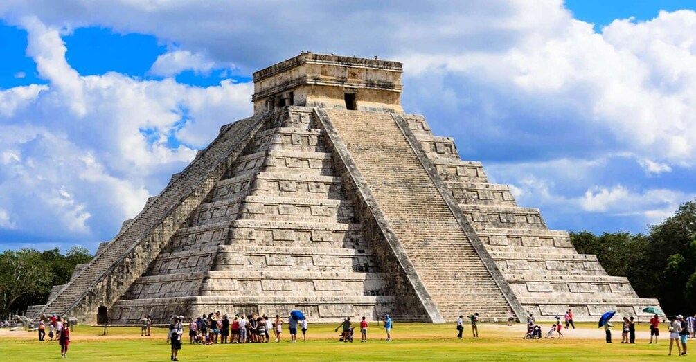 Picture 2 for Activity From Cancún: Chichen Itza, Valladolid, and Cenote Bus Tour