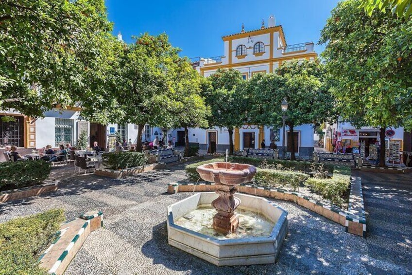 Doña Elvira square in Santa Cruz