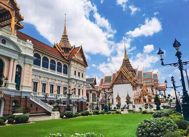 Bangkok: Grand Palace and Wat Phra Kaew Guided Walking Tour