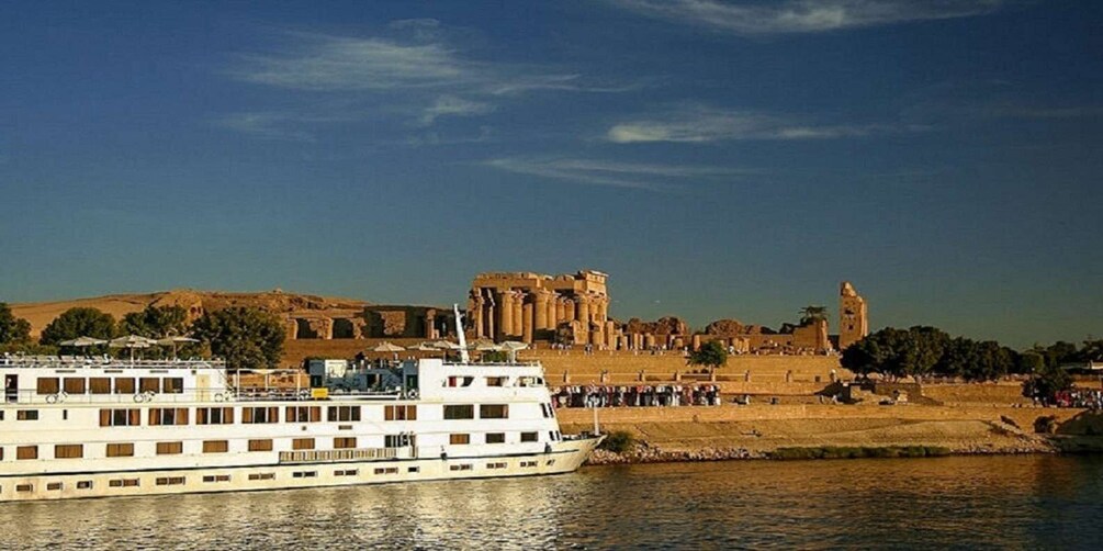 From Aswan: 5-Day Nile Cruise to Luxor with Hot Air Balloon