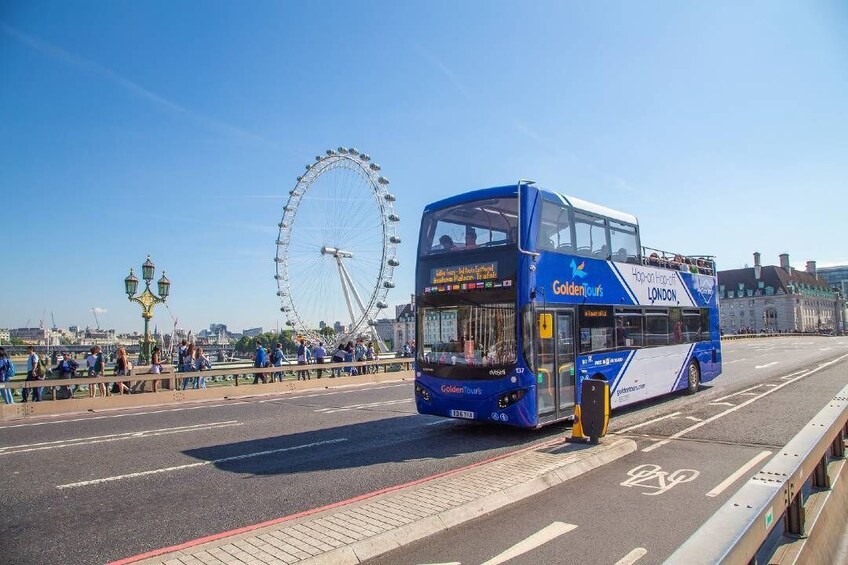 Warner Bros. Studio London with Transport + 1 day Hop-on Hop-off London Bus