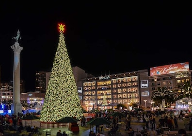 Recorrido por las luces y lugares de interés navideños en tuk-tuk por San F...