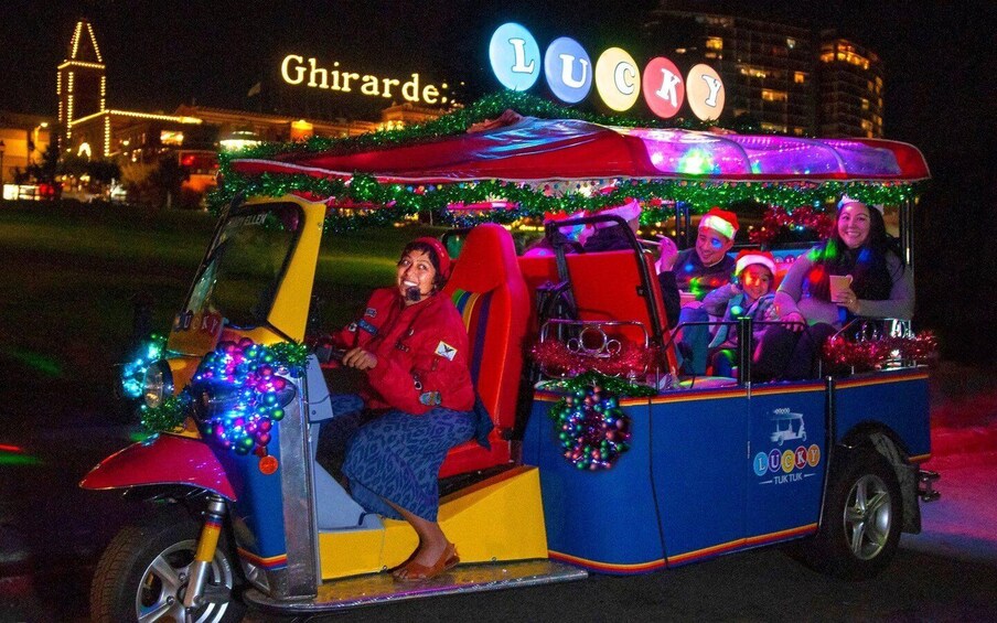 Holiday Lights and Sights Tour on a Tuk-Tuk San Francisco