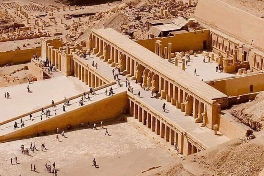 Queen Hatshipsuit funerary temple (Luxor west bank)