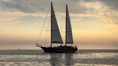 Bootsfahrten bei Sonnenuntergang auf Fuerteventura - Essen & Getränke inklu...