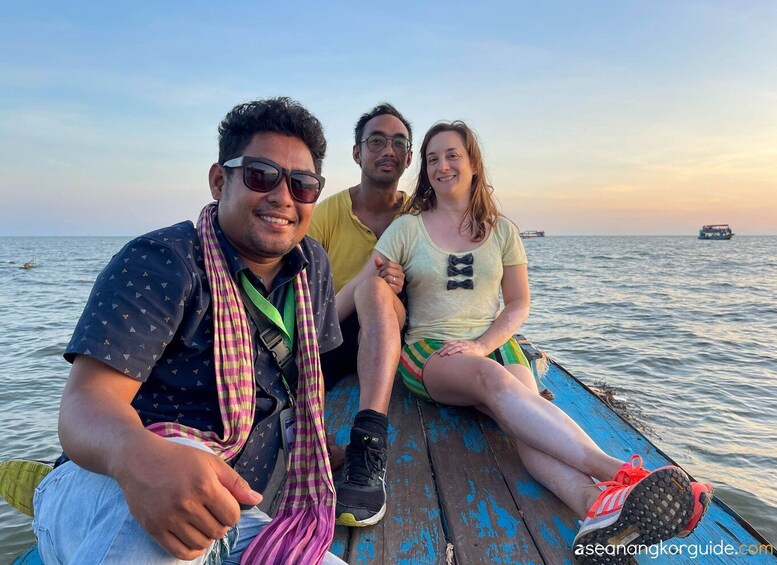 Picture 20 for Activity Siem Reap: Tonle Sap Sunset Boat Cruise with Transfers