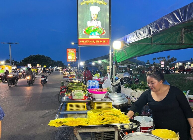 Picture 21 for Activity Siem Reap: Tonle Sap Sunset Boat Cruise with Transfers