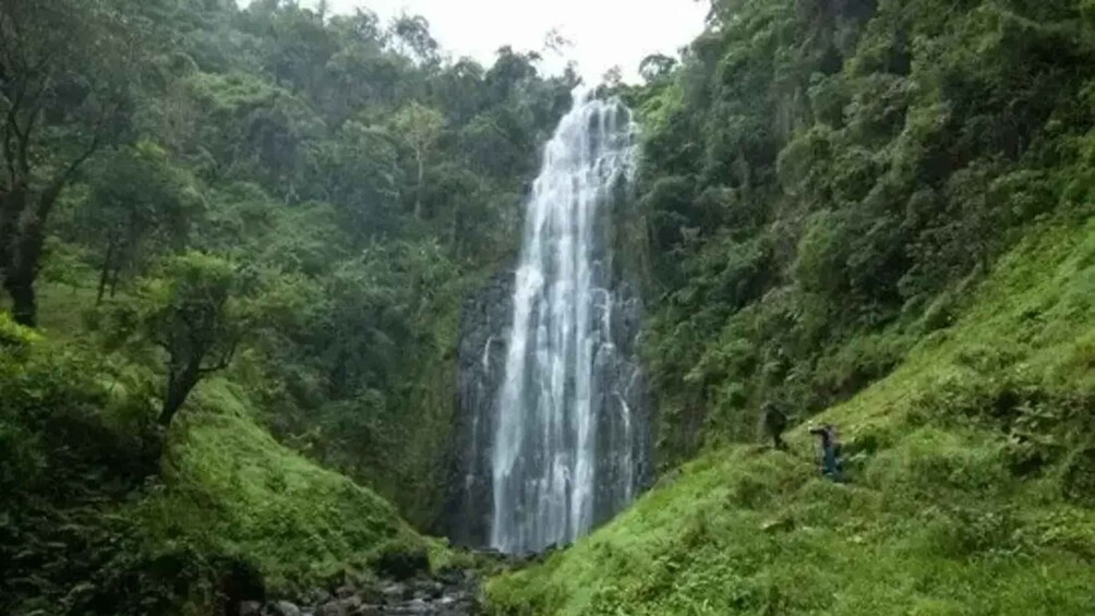 Day trip Materuni waterfalls