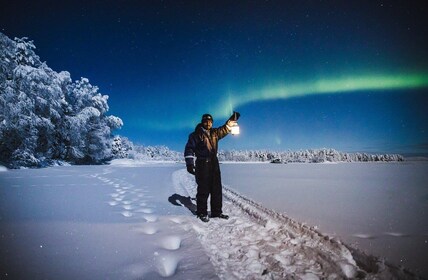 Rovaniemi: recorrido fotográfico de caza de auroras con barbacoa