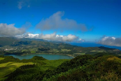 Desde Ponta Delgada: excursión guiada de un día a Furnas y aventura en 4x4