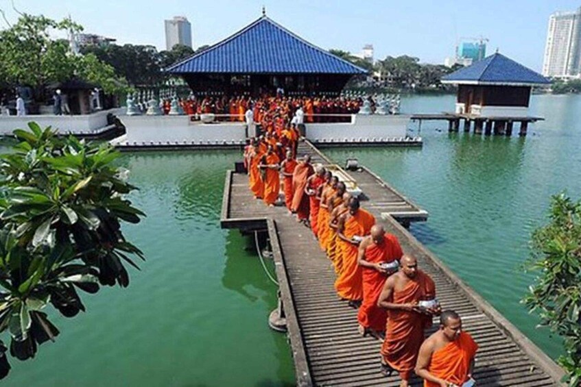 Picture 5 for Activity Colombo Port Shore Excursions Colombo City & Kalaniya Temple