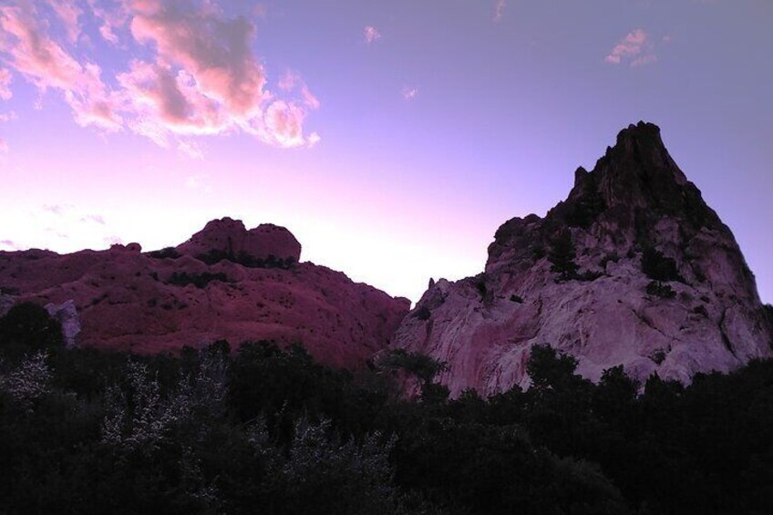 Self Guided Driving and Walking Tour in Garden of the Gods 