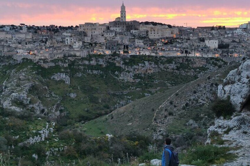 Trekking towards Torrente Gravina and Rupestrian Churches of the Murgia